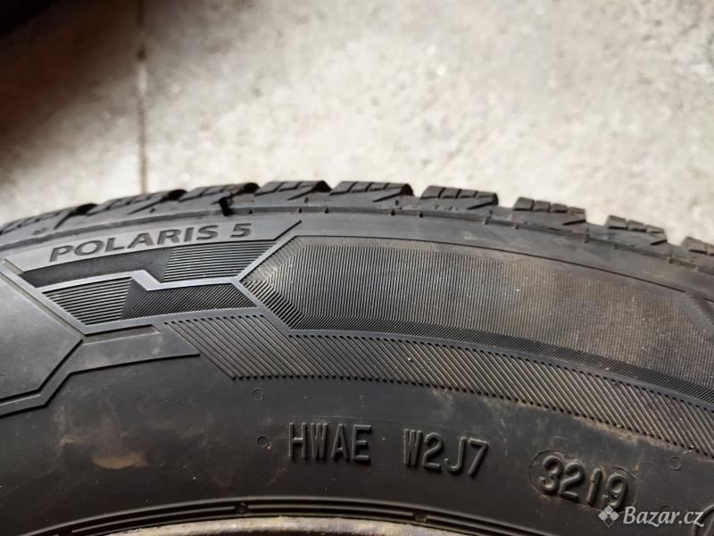 Zimní pneumatiky Barum Polaris 195/65 R15T + disky ocelové + puklice 