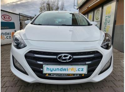 Hyundai i30 1.6.-NÍZKÉ KM-1.MAJ.-SENZORY
