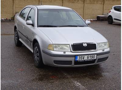 Škoda Octavia 2.0i r.v.2000 AUTOMAT Po rozvodech