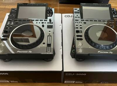 Pioneer CDJ-3000, Pioneer DJ DJM-A9 , Pioneer CDJ 2000NXS2, Pioneer DJM 900NXS2, Pioneer DJM-V10-LF