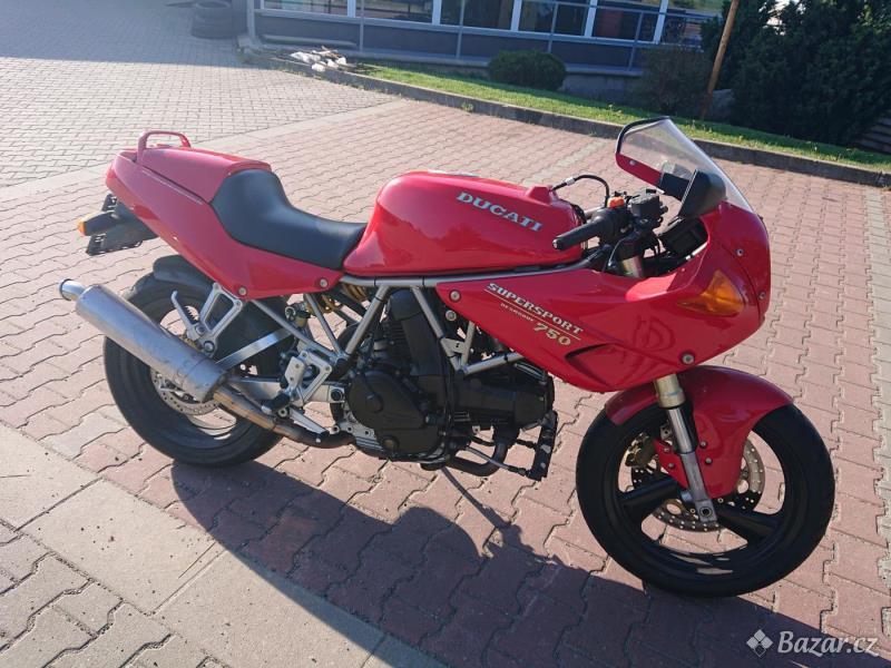 Motocykl Ducati 750 Supersport