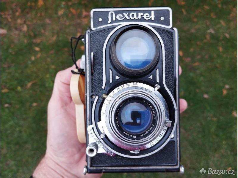 Starý fotoaparat Flexaret
