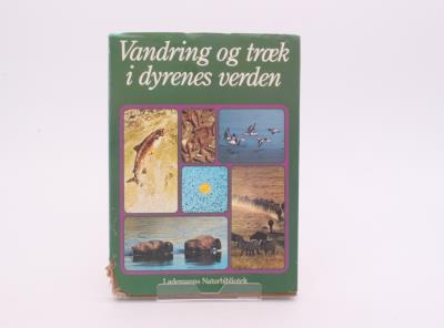Kniha Vandring og traek i dyrenes verden