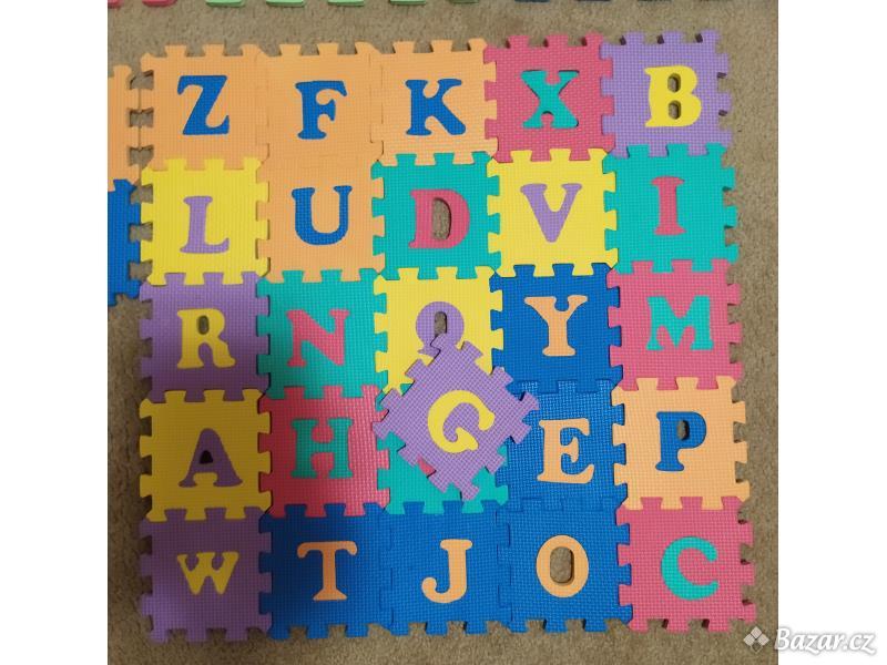 Nabízím dětské pěnové puzzle s písmenky číslicemi na koberec