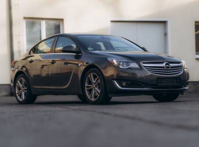 Opel Insignia A Lim. Edicia 2015, 82202km, 184kW