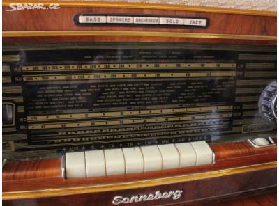 Staré dřevěné rádio,značené Sonneberg,