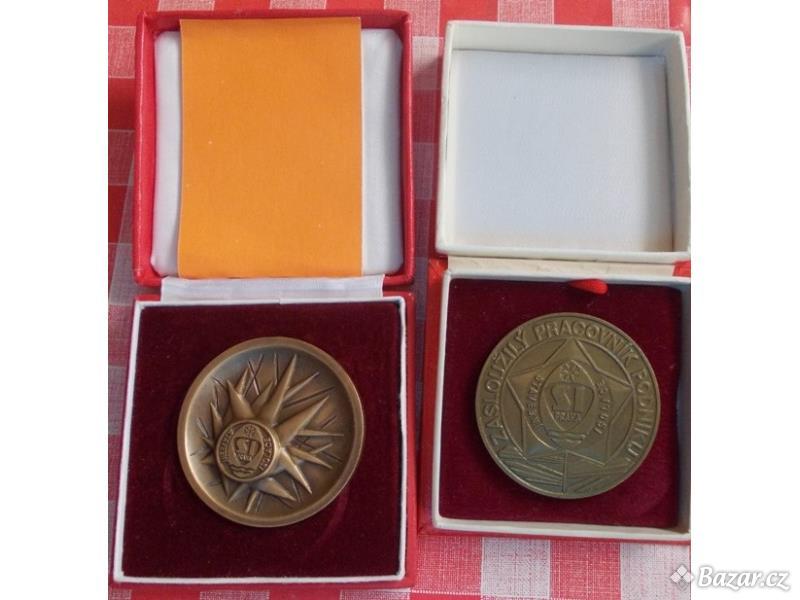 Prodám medaile ze 60let min st. Vzorných pracovníků Izolačního podniku Brno