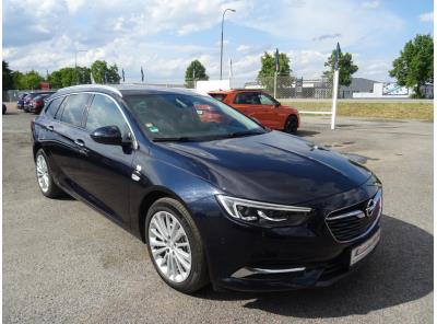 Opel Insignia 2.0 CDTi 4x4, 1.majitel, 2x kola