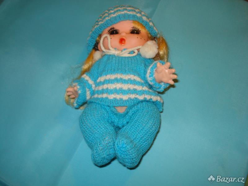 retro panenka pletené modré šatičky 22 cm 