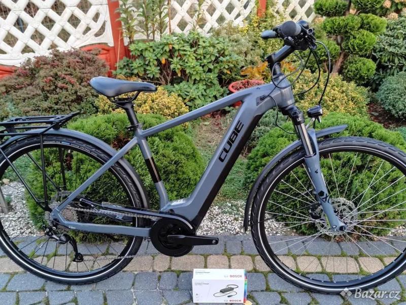 2021 189 km E-Bike: Elektrokolo CUBE, 50 cm 165 cm do 174 cm, BOSCH PLUS 50 Nm, 500 Wh, do 170 km