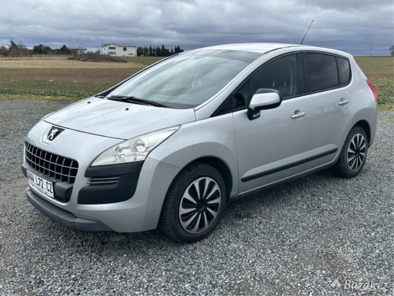 Peugeot 3008 1,6 benzín nové ČR top