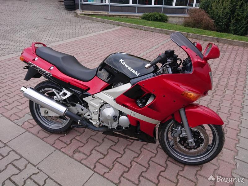 Motocykl Kawasaki ZZR 600