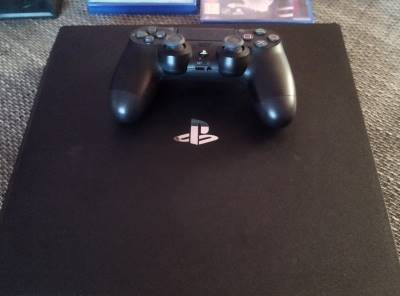 Prodej PlayStation 4 Pro 
