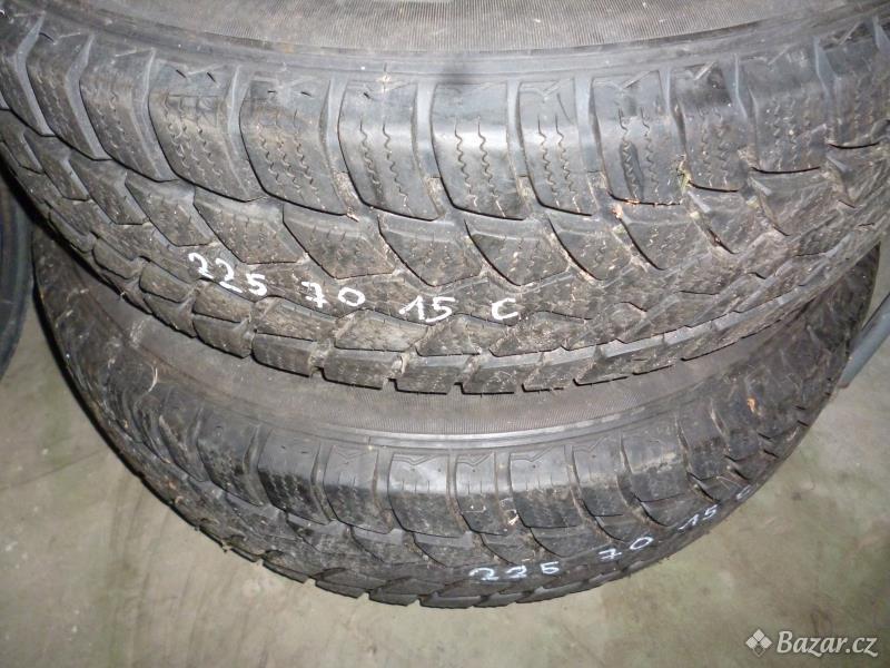 2x zimní zátěžové pneu matador, 225 70 15 c