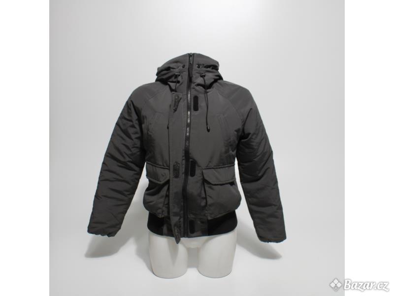 Zimní bunda s kapucí černá 