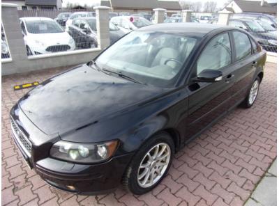 Volvo S40 2,4i V5 MOMENTUM ALU VÝHŘEV