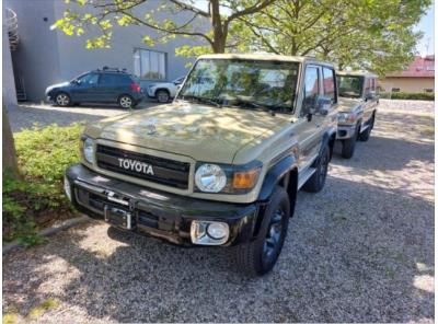 Toyota Land Cruiser 4,0 V6 5MT VX  GRJ71 3D 70Th A