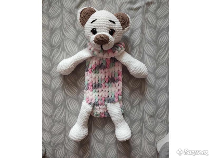 Háčkovaný pyžamožrout - medvídek 
