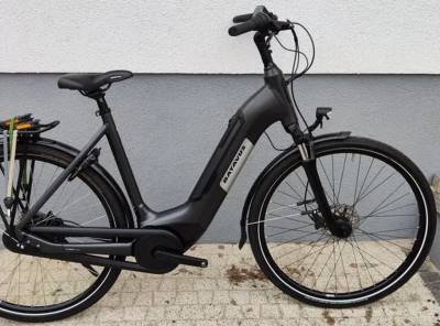 DUTCH E-Bike: Holandské elektrokolo BATAVUS, 57 cm, BOSCH 500 Wh, NEXUS, AXA zámek, 28