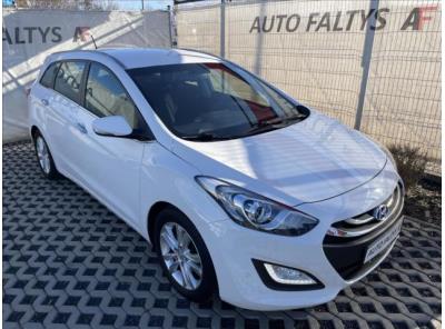 Hyundai i30 1,6 99 kw GDI Trikolor cz 1.m