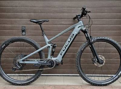  2800 km!!! MTB E-Bike: Elektrokolo FOCUS, BOSCH CX 85Nm, dvě baterie: 500 wh a 625 wh, 29x2,60, M