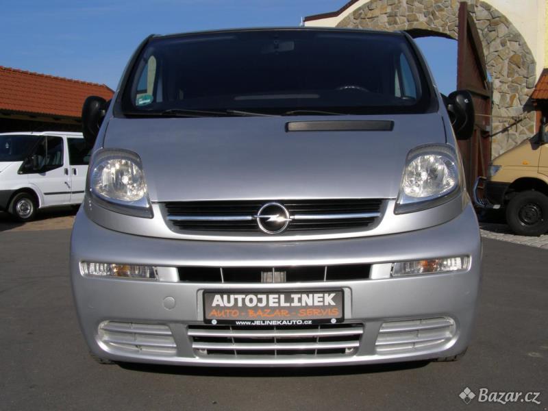 Dodávka Opel Vivaro 1.9CDTI TOUR minibus