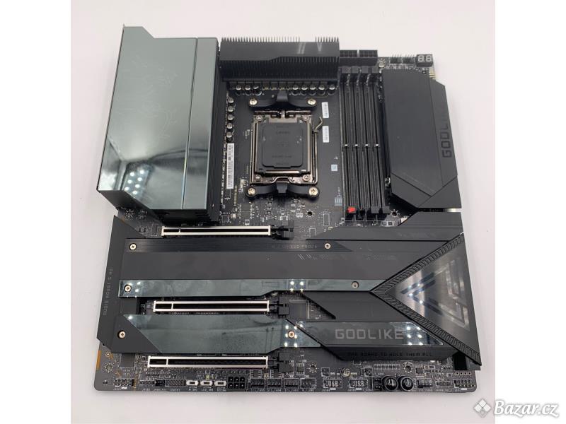 MSI MEG X670E GODLIKE Gaming AMD AM5 DDR5 M.2