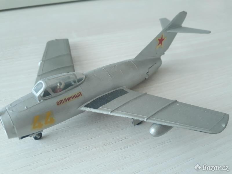  MiG-15 (Kopro) - sestavený model (44)