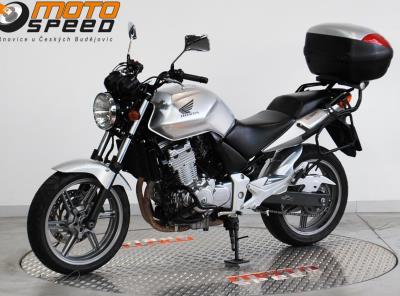 Motocykl Honda CBF 500