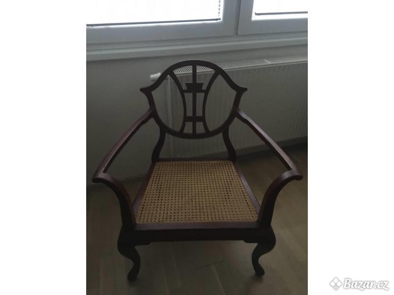 Starožitná židle