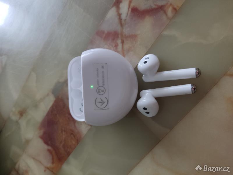 Bezdrátová sluchátka Huawei FreeBuds 4