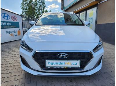 Hyundai i30 1.6-AUTOMAT-TOP VÝBAVA