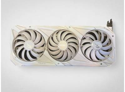 Obrázek k inzerátu: ASUS ROG STRIX 3080 White Edition 10G