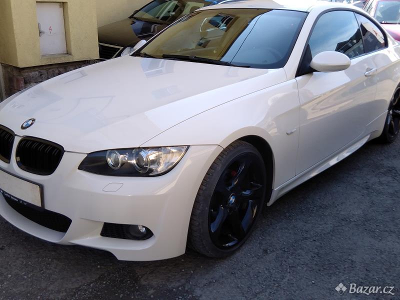 BMW 320i Coupé