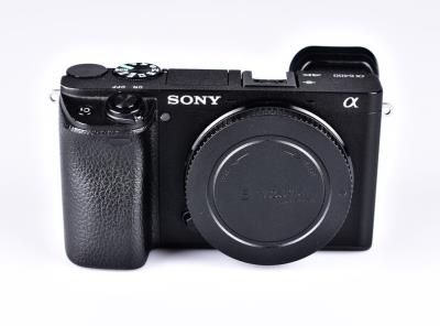 Obrázek k inzerátu: Sony Alpha A6400 tělo černý