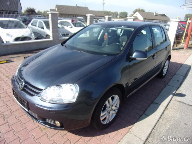 Volkswagen Golf 1,6 FSI 85kW ALU TEMP