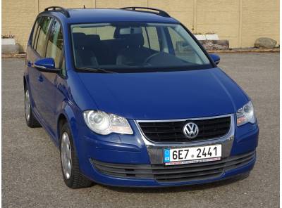 Obrázek k inzerátu: VW Touran 1.4 TSI r.v.2010 (103 kw) 7 míst stk:10/2026