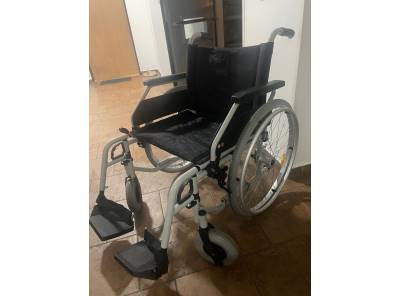 Obrázek k inzerátu: Invalidní vozík B+B ( sed 52cm)