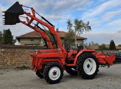 Obrázek k inzerátu: Kubota L1-245D