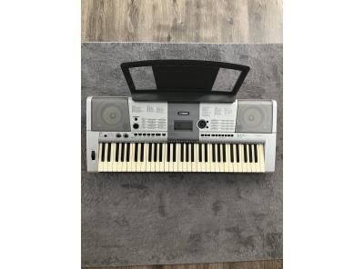 Obrázek k inzerátu: Yamaha PSR-e403