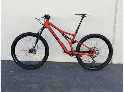 Obrázek k inzerátu: Specialized Stumpjumper Comp Carbon MTB 2022