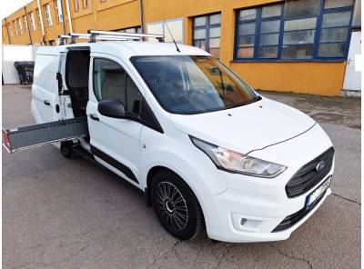 Obrázek k inzerátu: FORD TRANSIT CONNECT TDCI ČR 2019 VESTAVBA TZ DPH CEBIA PŘÍČNÍKY