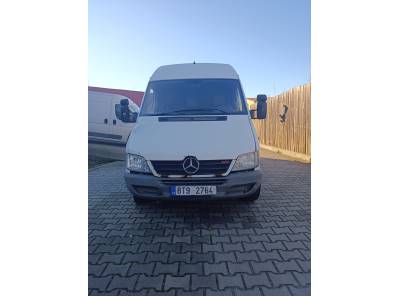 Mercedes-Benz Sprinter 2.2 CDI – 95 kW, 2006, skříňový, zadní náhon