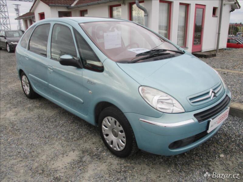 Citroën Xsara Picasso 1,6 i, klima, servis, tažné,
